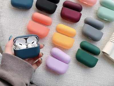 জিভ বের করলেই বাজবে গান! অদ্ভুত AirPods Pro নিয়ে আসছে Apple