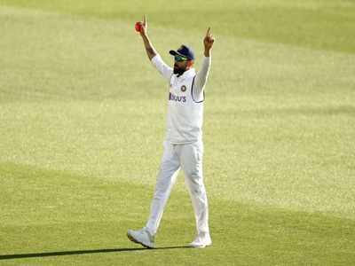 Ind vs Aus Boxing Day Test: टेस्ट मैच के पहले दिन टीम इंडिया का धांसू प्रदर्शन, विराट कोहली को क्यों ट्रोल कर रहे हैं यूजर्स?