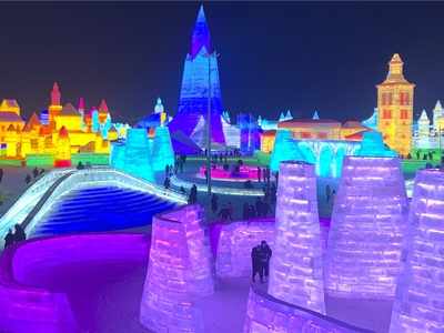 Harbin Ice Festival: चीन ने बनाया बर्फ का महल, देखने पहुंच रहे लाखों की संख्या में लोग
