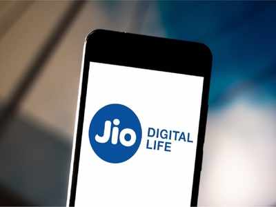 খুব কম খরচে 740GB ডেটা অফার করছে Reliance Jio!