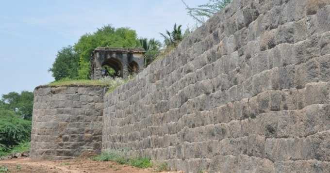 ஆறகளூர் கோட்டை: