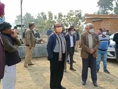Gorakhpur News: गन्‍ना क्रय केंद्रों के दौरे पर पहुंचे प्रमुख सचिव, जताई नाराजगी