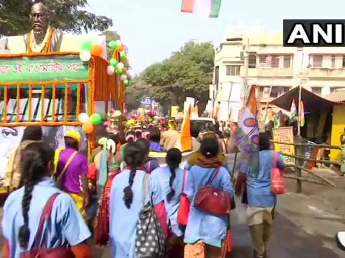 हिंसा और आपस में बांटने की राजनीति बंद करो