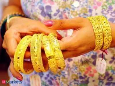 Gold Price Today: মঙ্গলবার কলকাতায় সোনার দাম কমল, জানুন আপডেট...