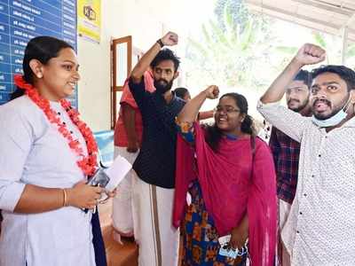 இந்தியாவின் இளம் பஞ்சாயத்து தலைவர்; ரேஷ்மாவின் ஆச்சரியமூட்டும் பின்னணி!