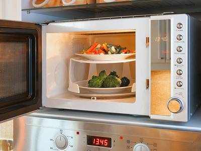Microwave Oven On Amazon : ऑयल फ्री खाने का स्वाद लेना है तो हैवी डिस्काउंट पर ऑर्डर करें ये Microwave Oven