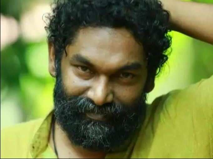 പരിചയപ്പെടേണ്ടായിരുന്നു എന്ന് തോന്നുന്നു ഇപ്പോൾ