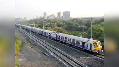 Mumbai Local Train: महिलेला धावत्या लोकलमधून ढकलणारा जेरबंद; ती माहिती मिळताच...