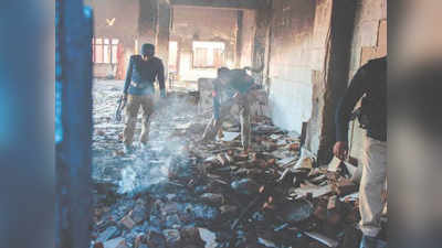 पाकिस्तान की अंतरराष्ट्रीय शर्मिंदगी: SC का आदेश, दो हफ्ते में बने तोड़ा गया मंदिर, आरोपियों से हो वसूली