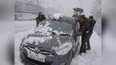 घाटी की बर्फबारी में फंसने वालों को पार लगाएगी कश्मीर पुलिस, बनाया खास प्लान