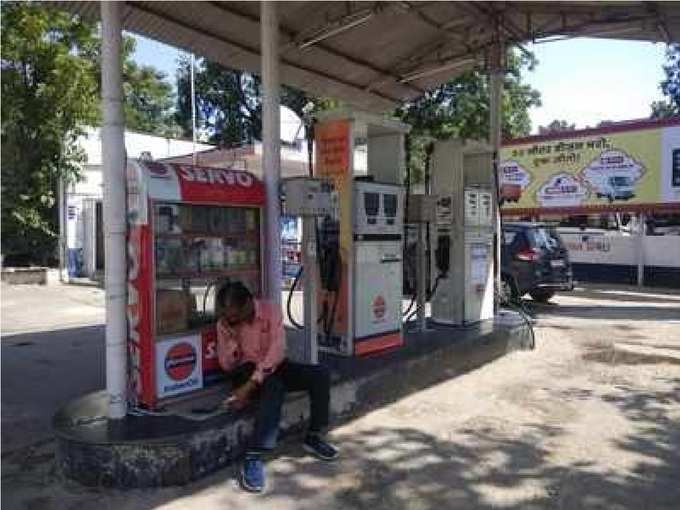 उदयपुर में नहीं रहा पेट्रोल के भाव बढ़ने का असर