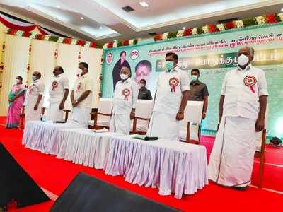 ஆளுமை மிக்க தலைவர்? பொதுக்குழுவில் முதல்வர் பழனிசாமி பரபரப்பு!