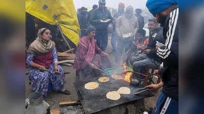 Kisan Andolan : जलते चूल्हे की आग से किसानों को सड़क पर लड़ाई लड़ने की मिल रही ताकत