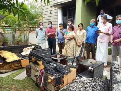 കിഴക്കഞ്ചേരിയില്‍ വീടിന് തീപിടിച്ചു; ഒരാള്‍ക്ക് പരിക്ക്, നാലംഗ കുടുംബം അത്ഭുതകരമായി രക്ഷപ്പെട്ടു