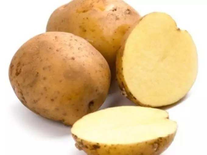 ​त्वचेसाठी प्रभावी उपाय आहे बटाटा