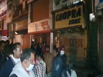 जबलपुर में अपराधियों ने दुकान पर फेंका बम, मचा हड़कप