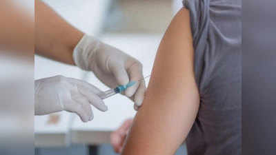 दिल्ली में कोविड-19 वैक्सीन सेंटर्स की संख्या घटाकर 75 की गई