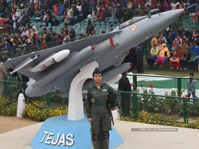 तेजस के आगे नहीं ठहरता पाकिस्‍तानी JF-17