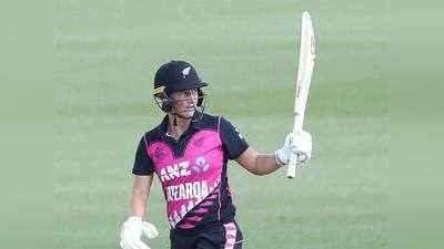 सोफी डिवाइन ने महिला टी20 का सबसे तेज शतक बनाया, तोड़ा वेस्टइंडीज की डैंड्रा डॉटिन का रेकॉर्ड