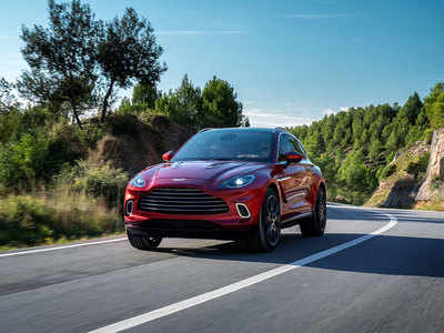 Aston Martin DBX भारतात लाँच, किंमत आणि वेग पाहून धक्काच बसेल