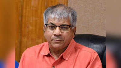 Prakash Ambedkar: लसवर विश्वास कसा ठेवणार?; PM मोदींच्या त्या विधानावर आंबेडकरांचं बोट