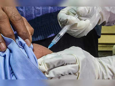 Kolkata Nurse Vaccine News: कोलकाता में नर्स की हालत स्थिर, वैक्सीन लगते ही बेहोश होने की वजह पता करने को बना मेडिकल बोर्ड