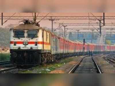 Indian Railway News: ट्रेन का टाइम पटरी पर लाने के लिए रेल अधिकारी खुद करेंगे यात्रा