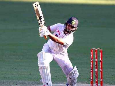 आईसीसी रैंकिंग: विकेटकीपर बल्लेबाजों में पंत सबसे आगे, लाबुशेन ने कोहली को पछाड़ा