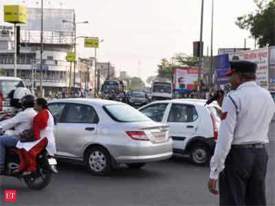 Car Insurance Premium : दिल्ली-नोएडा वाले ध्यान दें, अगर चालान कटा तो बढ़ जाएगा प्रीमियम