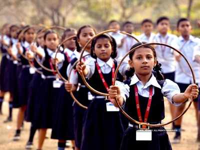 Child Insurance Plan: ভালো নয় দিনকাল, সন্তানের অর্থনৈতিক ভবিষ্যৎ সুরক্ষিত করবেন কীভাবে?