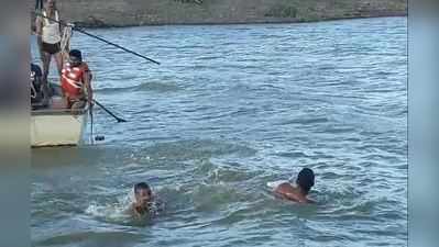 સુરત: અમરોલી બ્રિજ નજીક તાપી નદીમાં બોટ પલટી જતા 2 યુવકોના મોત