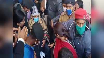 Lalu Yadav Health Update News: इन 16 बीमारियों से जूझ रहे लालू यादव, किडनी बेहद खराब, एयर एंबुलेंस से दिल्ली AIIMS किया शिफ्ट