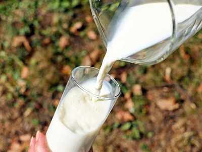 Milk price hike: দুঃসংবাদ! নতুন বছরে আরও বাড়তে পারে দুধের দাম