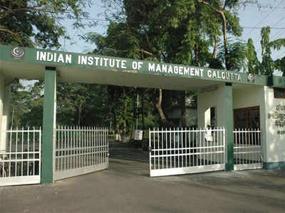 IIM-Calcutta में निदेशक के खिलाफ शिक्षकों ने खोला मोर्चा, फैकल्टी के 75 फीसदी लोगों ने सरकार को भेजा शिकायती खत