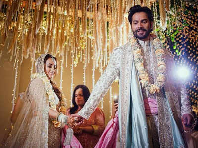 Varun Dhawan Natasha Dalal wedding: वरुण धवन की दुल्हनिया देख फैन्स हुए मायूस, कहा- कहां है मंगलसूत्र और सफेद चूड़ा क्यों?