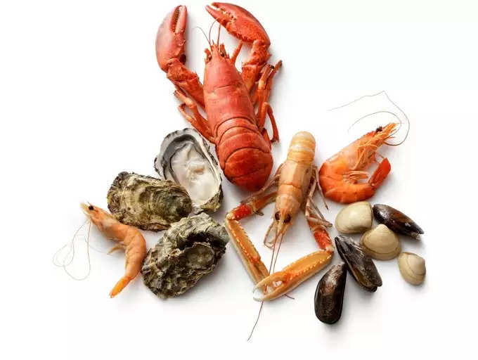 ​ಸಿಗಡಿ (prawns), ಕಡಲೇಡಿ (lobster), ಜಿಂಗಿ ಅಥವಾ ಜಿಂಗಾ (shrimps)