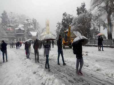 Weather News: जानलेवा हुई ठंड: कश्मीर में 2 ने गाड़ी में ही तोड़ दिया दम, दिल्ली-NCR में भी कंपा रहा पारा