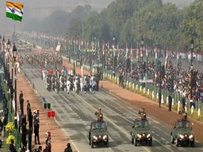 Republic Day Parade: भीष्म, ब्रह्मोस, पिनाका, T-72... राजपथ पर देश की ताकत की ये तस्वीरें देख सीना गर्व से चौड़ा हो जाएगा