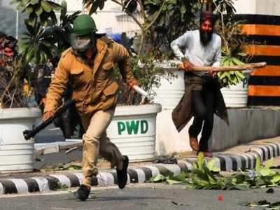 Delhi Farmer Violence Update : सरकार का साफ इरादा, झुकेंगे नहीं, लेकिन बातचीत से आगे बढ़ने को तैयार