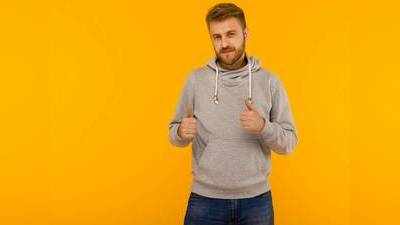 Sweatshirt On Amazon : ब्रांडेड कंपनियों के Sweatshirt भारी छूट पर खरीदें