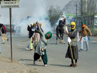 tractor rally : दिल्लीत ट्रॅक्टर परेडमध्ये हिंसाचार; ५५० ट्वीटर अकाउंटवर कारवाई