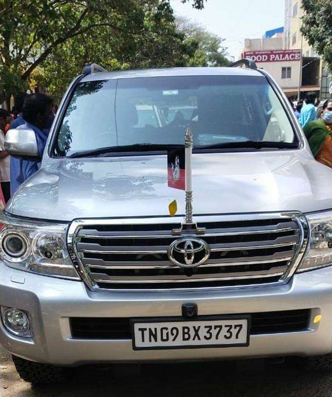 AIADMK Car