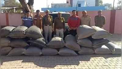 Pratapgarh news : कट्टो में भरा था 402 किलो डोडा चूरा, टायर फूटने से गाड़ी छोड़ भागे तस्कर