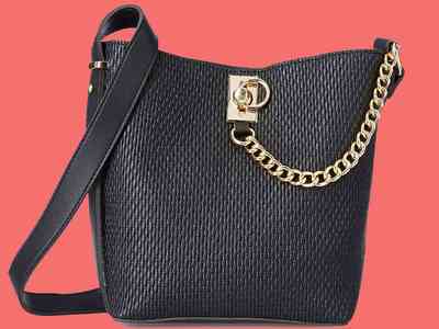 Women Handbag on Amazon : खरीदें स्टाइलिश और मजबूत Women Handbag on Amazon,65% तक का भारी डिस्काउंट