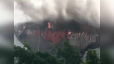 मुंबई: गोरेगावमधील एका स्टुडिओला भीषण आग, जीवितहानीचे वृत्त नाही