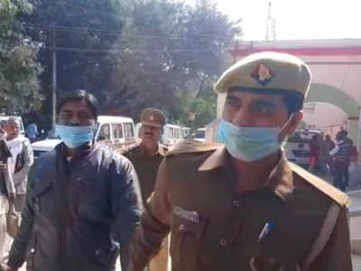 खुद को एडवोकेट जनरल बता रायबरेली के DM को धमकाया, पुलिस ने किया गिरफ्तार