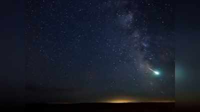 Asteroid News: 57000 किमी की रफ्तार से धरती के वायुमंडल में घुसा ऐस्टरॉइड, रात में रोशन हुए कई देश