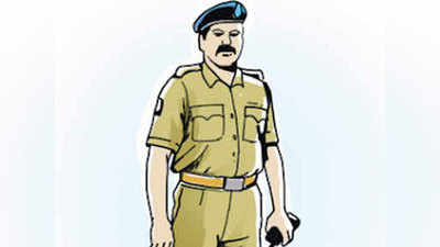 लखनऊ पुलिस कमिश्नरेट में 6 अधिकारियों के तबादले, एक का प्रमोशन