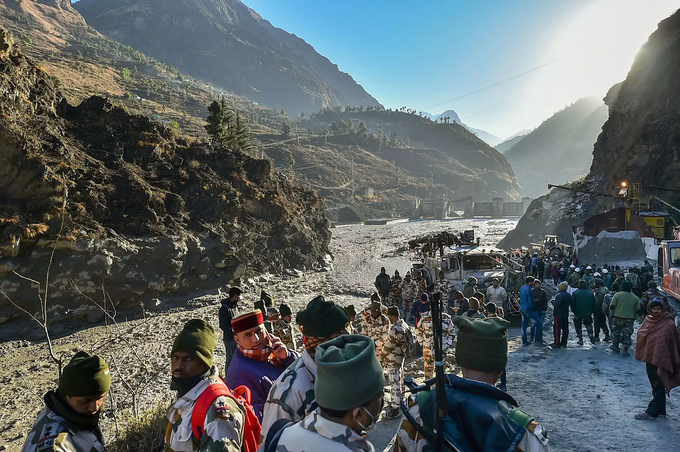 उत्तराखंड हिमनदी फुटून दुर्घटना