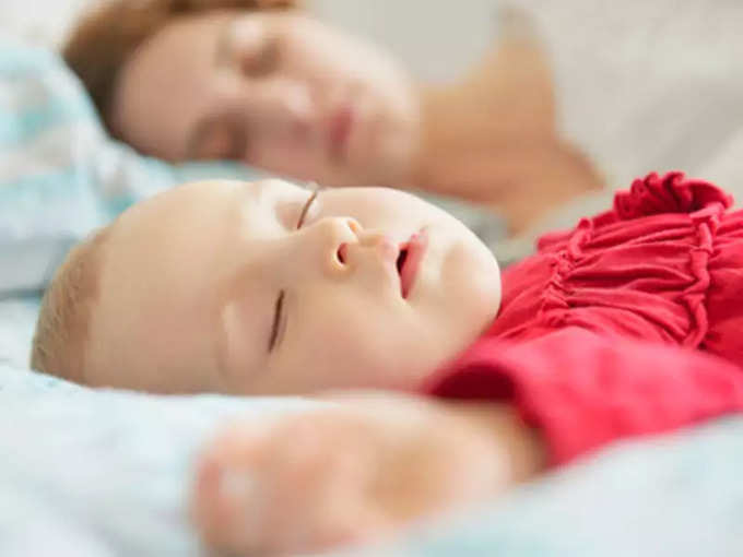 बाळ जास्त वेळ झोपण्याचे कारण